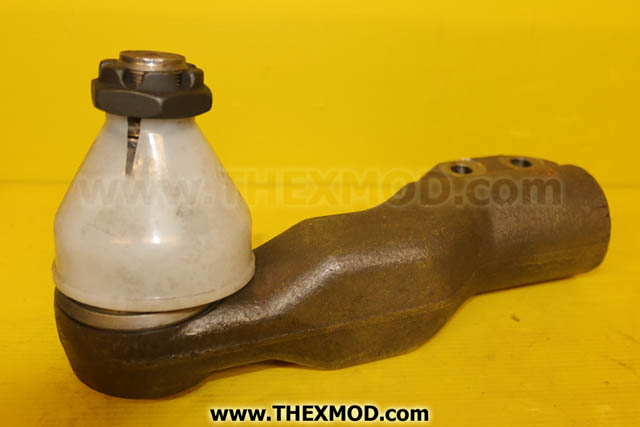 Socket - Tie Rod - RH Fitting - 25422 Y105 358 01-1