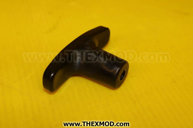 Grip Handle - Plastic - 1689 2143-400 34 1334-1
