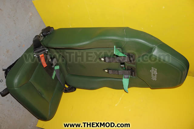 Konig Seat with Seat Belts -3