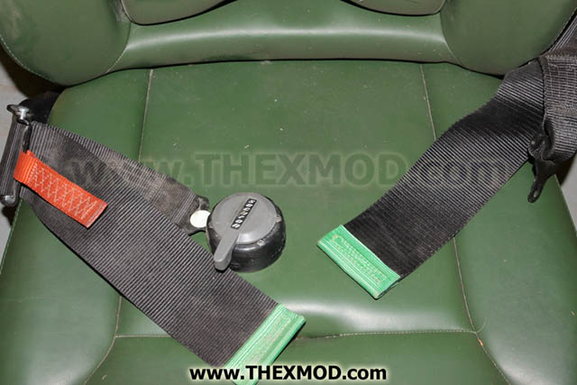 Konig Seat with Seat Belts -6