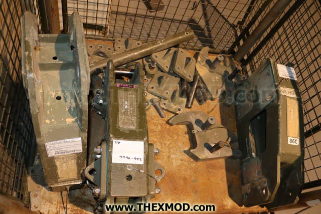 Hook and Bar Assembly - FV3004651-1