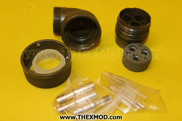 Connector - 3 Pin - CA3108F28-22SBF80 -1