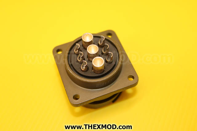 Connector - 9 Pin - CA3102E24-11SB-2
