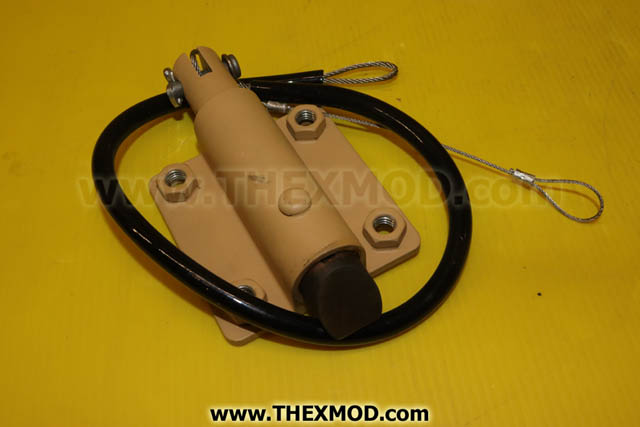 Latch door-1