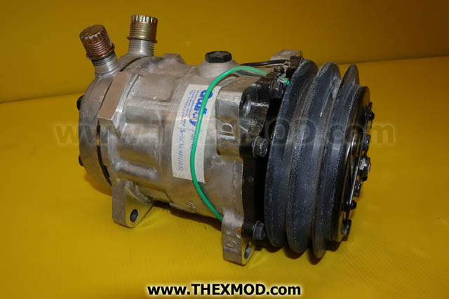 Compressor - 24V - Twin groove - S8017 R134a-1