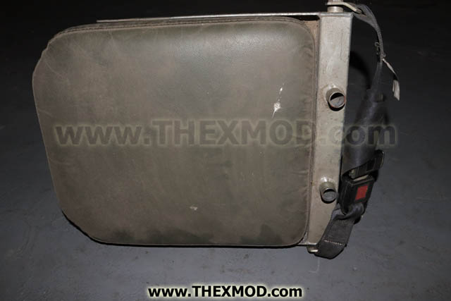Seat - Individual commanders seat - FV839696-3