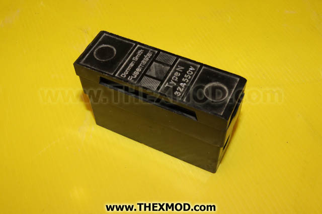 Fuse holder - 30500032NF C32A213-1