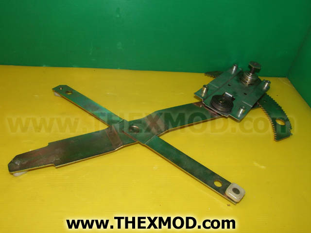 Window Regulator - LH Front - MUC2039-1