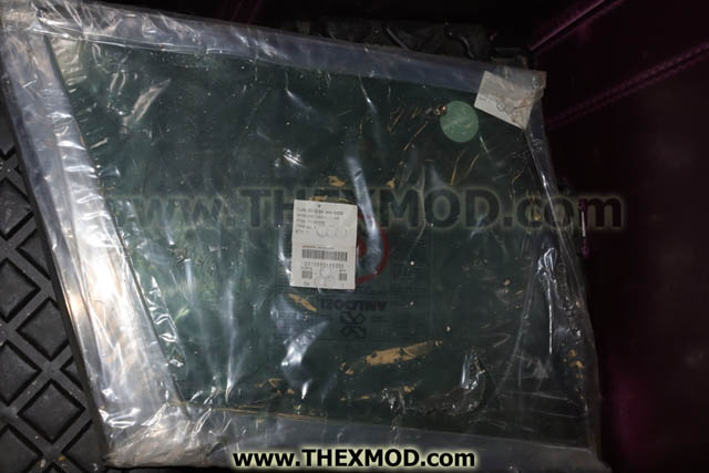 Window - Glass - Armoured - RH - 71140300 D2295 1199 1316-1
