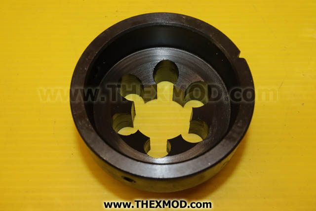 Collet threading die - 2.3/4IN ID 2.1/4 IN-1
