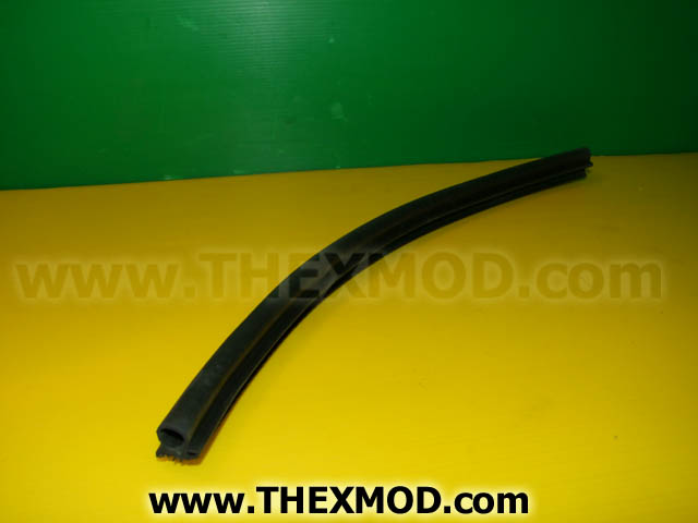 Seal - Tailgate RH - CKE101101-1