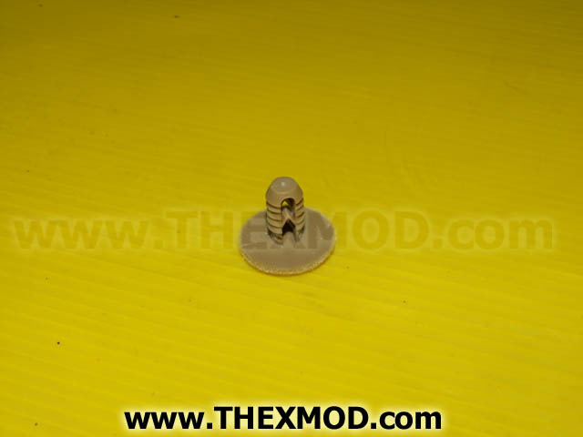 Fastener Trim Round HD - 17mm LG - MWC8228AL - 81-1