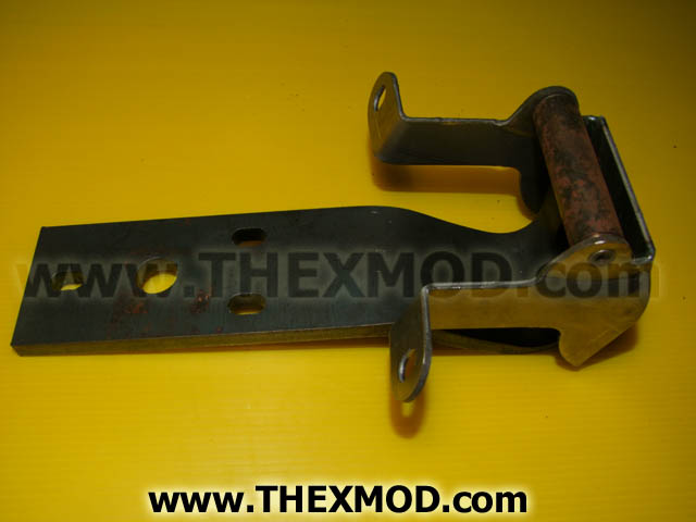 Hinge Door Upper RH - 2714648-2