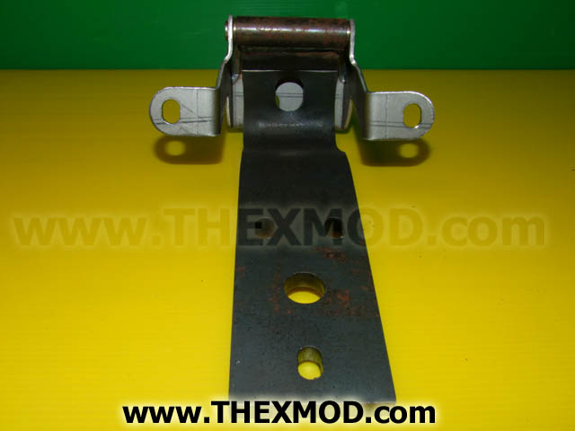 Hinge Door Upper RH - 2714648-4