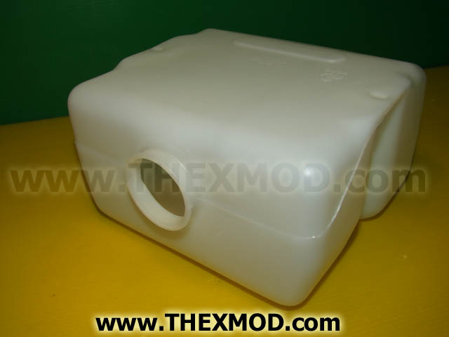 Windshield Washer - Reservoir - 4 Litre - PRC5744-1