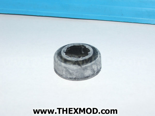 Mounting Rubber - Fuel Tank - 90508545-1