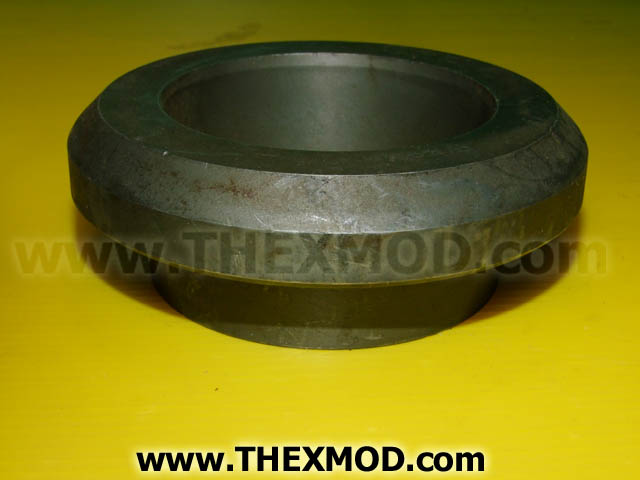 Retainer Seal - Road Wheel Hub - FV499541-1