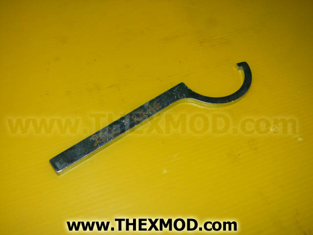 C Spanner - Steering Head Nut - 84770254-1