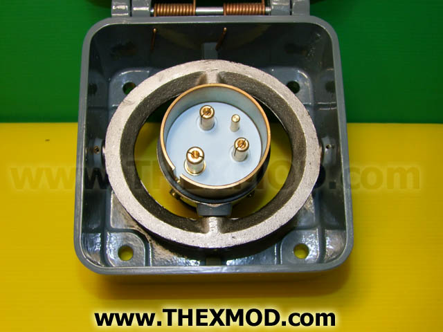 Shielded Electrical Connector - N21479/SVP/04/1-2