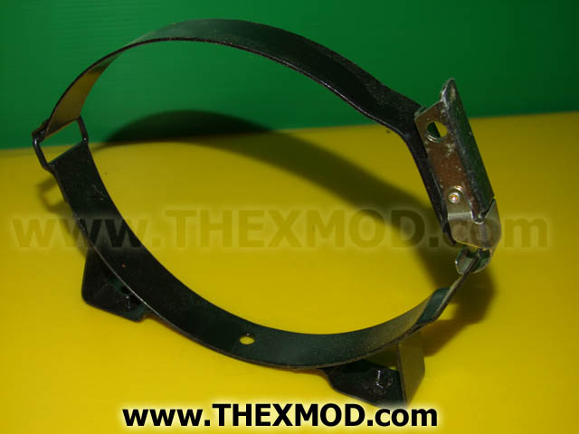 Clamp - Air Cleaner - ERR4688-1