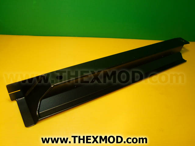 Alum Plastic 577mm LG RH Application - RRC8389-1