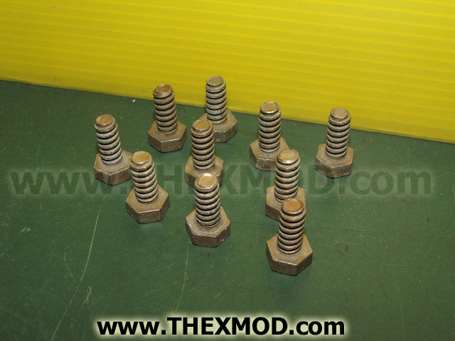 SCREW FIXING NOSE PANEL - PART NO MXC2932-1